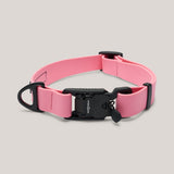 Größenverstellbares Hundehalsband in Rosa mit sicherem schwarzen Fidlock Magnetverschluss.