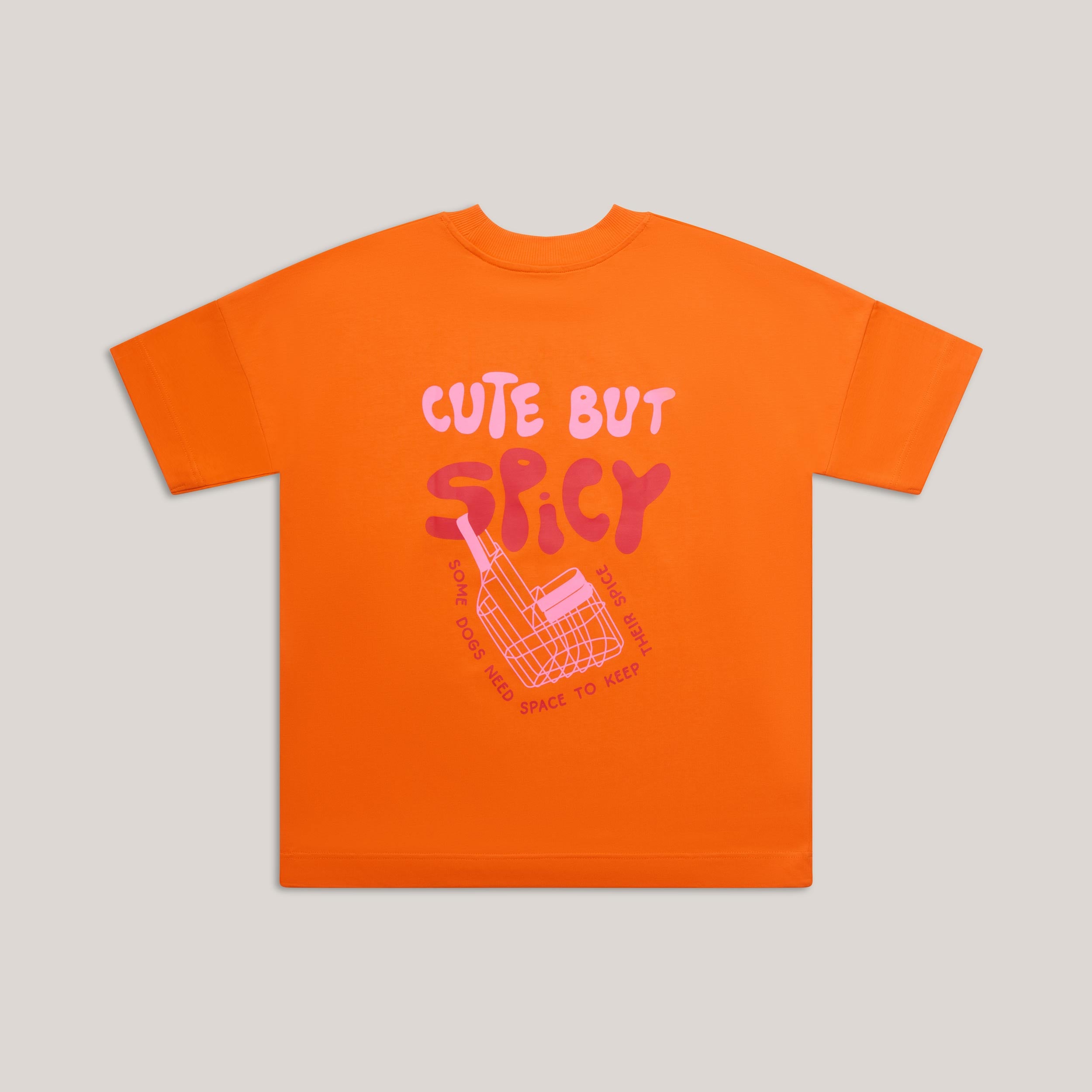Hej Nika T-Shirt für Hundebesitzer mit Statement Backprint in der Farbe Orange – aus 100% Bio-Baumwolle – nachhaltig & fair produziert in Portugal – weich, oversized & stylisch 
