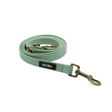 Hej Nika Umhängeleine für Hund zum Gassigehen. Leicht verstellbar, robust & pflegeleicht. Ideale Leinef ür Gassirunden mit dem Hund.