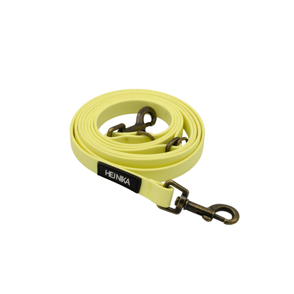 Umhängeleine für Hunde in Gelb – robust, verstellbar & vegan – nachhaltige Leine für Hundebesitzer – Hej Nika