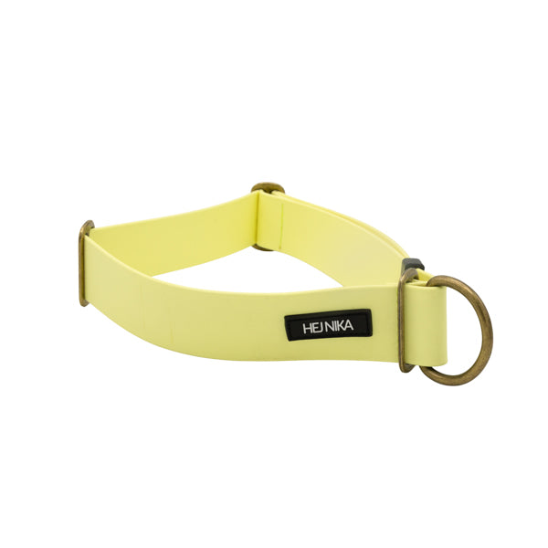 Zugstopphalsband für Hunde in Butter Yellow – verstellbar, robust & vegan aus BioThane® – Hej Nika
