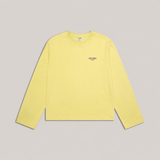 Longsleeve in Gelb aus 100 % Bio-Baumwolle für Hundemenschen – Frontansicht mit kleinem Hej Nika Logo-Print – Hej Nika